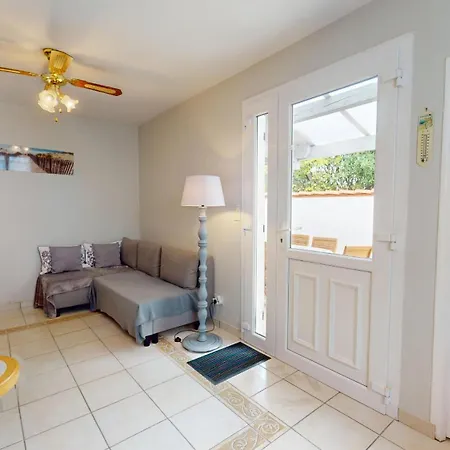 Le Goeland De La Vie Nyaraló Saint Gilles Croix de vie